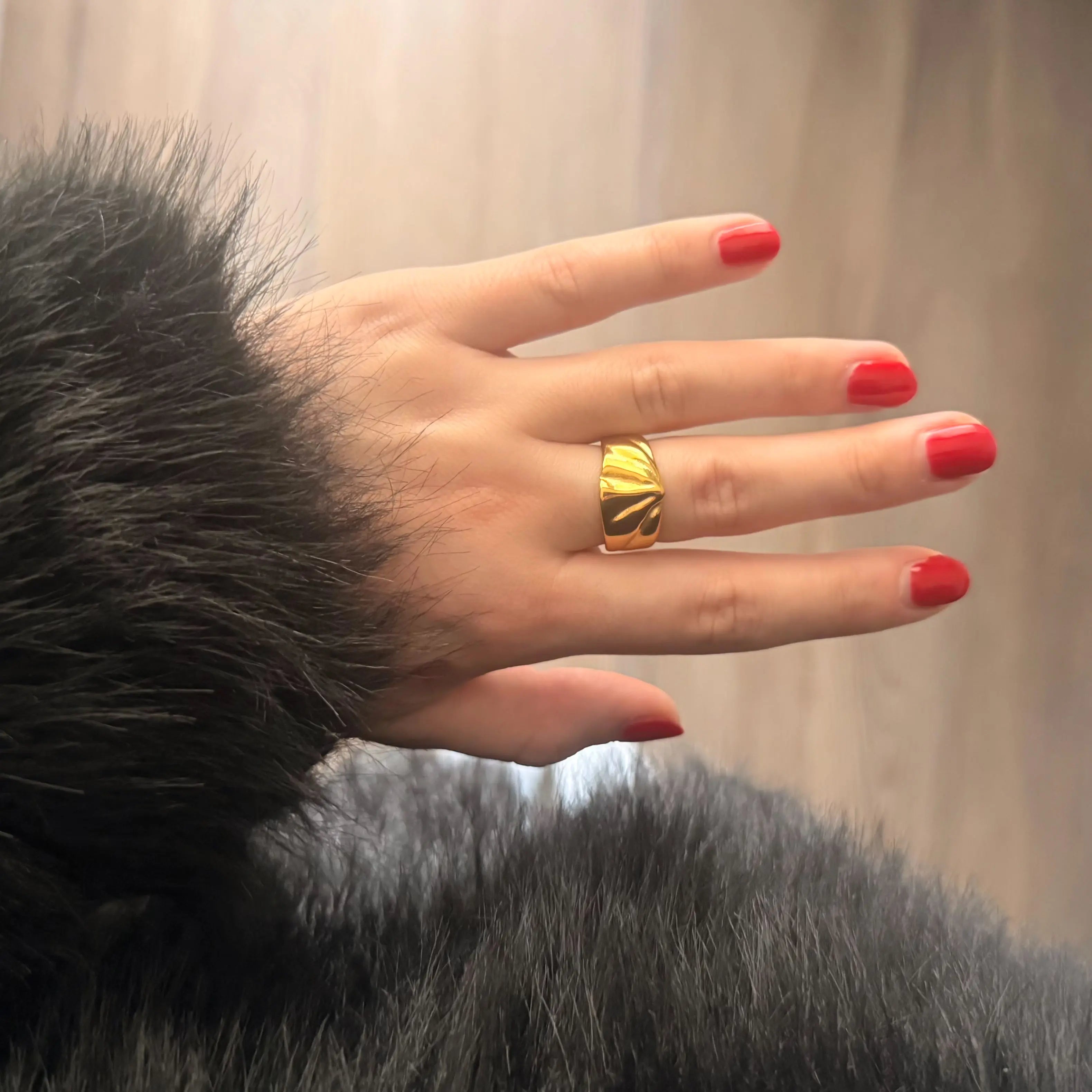 Tuscan Ring L'ENFANT BLANC